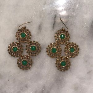 Stella and dot earrings. Green and gold
